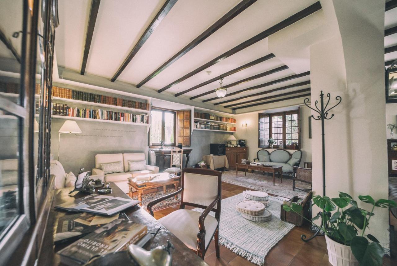 La Casona De Amandi Hotel Villaviciosa  Eksteriør billede